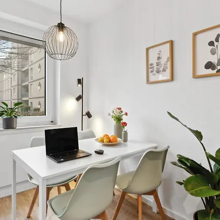 Shiny Homes - Bright & Elegant *