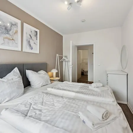 Shiny Homes - Bright & Elegant *