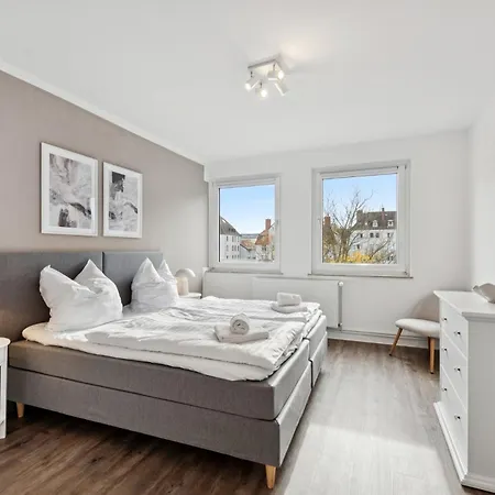 Shiny Homes - Bright & Elegant