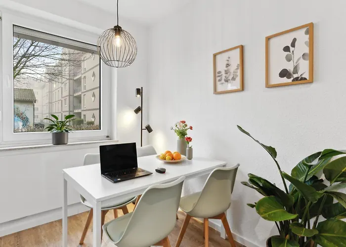 Shiny Homes - Bright & Elegant *