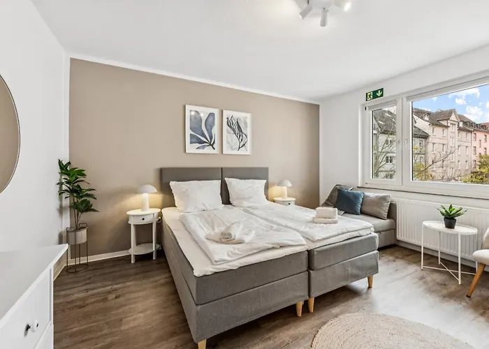 Shiny Homes - Bright & Elegant דירה *