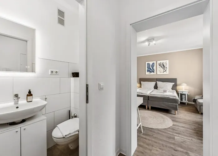 Shiny Homes - Bright & Elegant Appartement